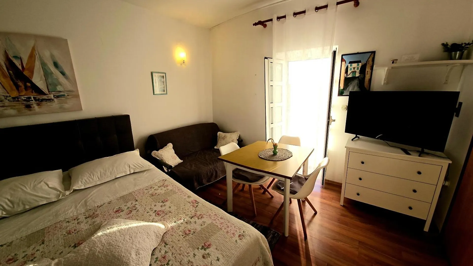 Viktorija Apartments Seget Vranjica